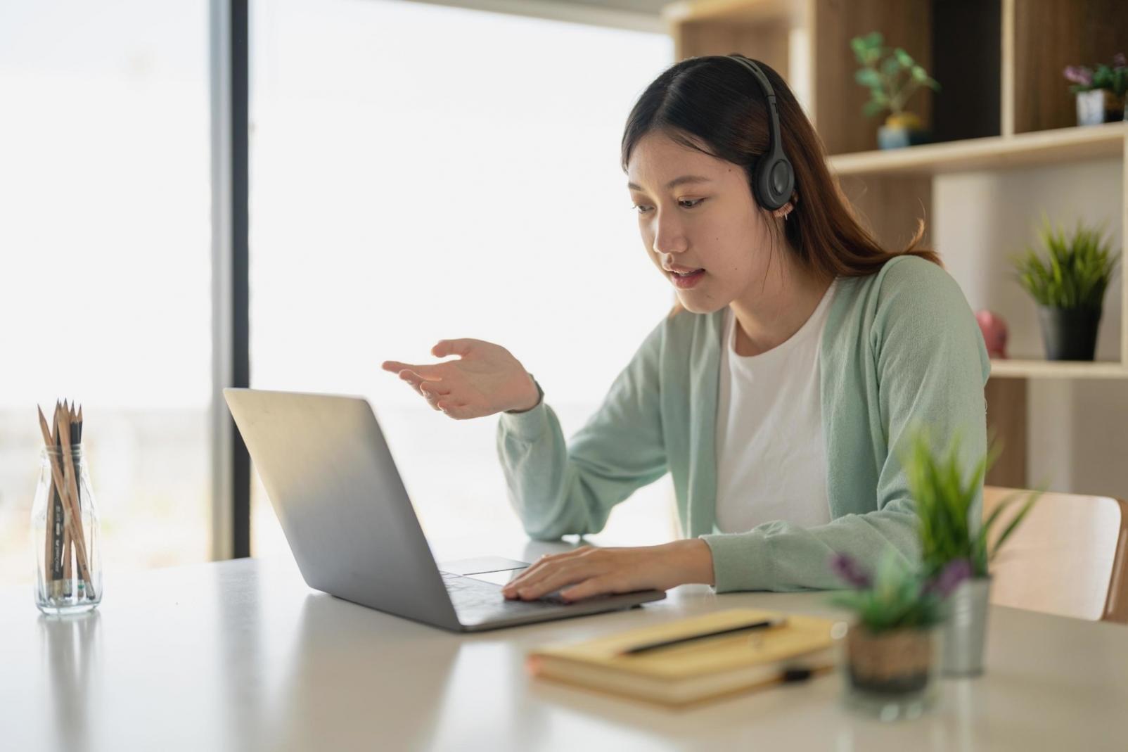 Students collaborating on test automation projects in our modern learning lab